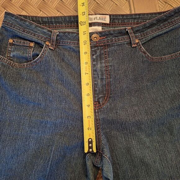 Faded Glory Stretch Flare Blue Jeans Plus Size 16 Dark Wash Denim Below Waist - Picture 8 of 13